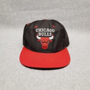 Logo 7 Chicago Bulls NBA Snapback Hat Cap Embroidered Logo Black Red Vintage